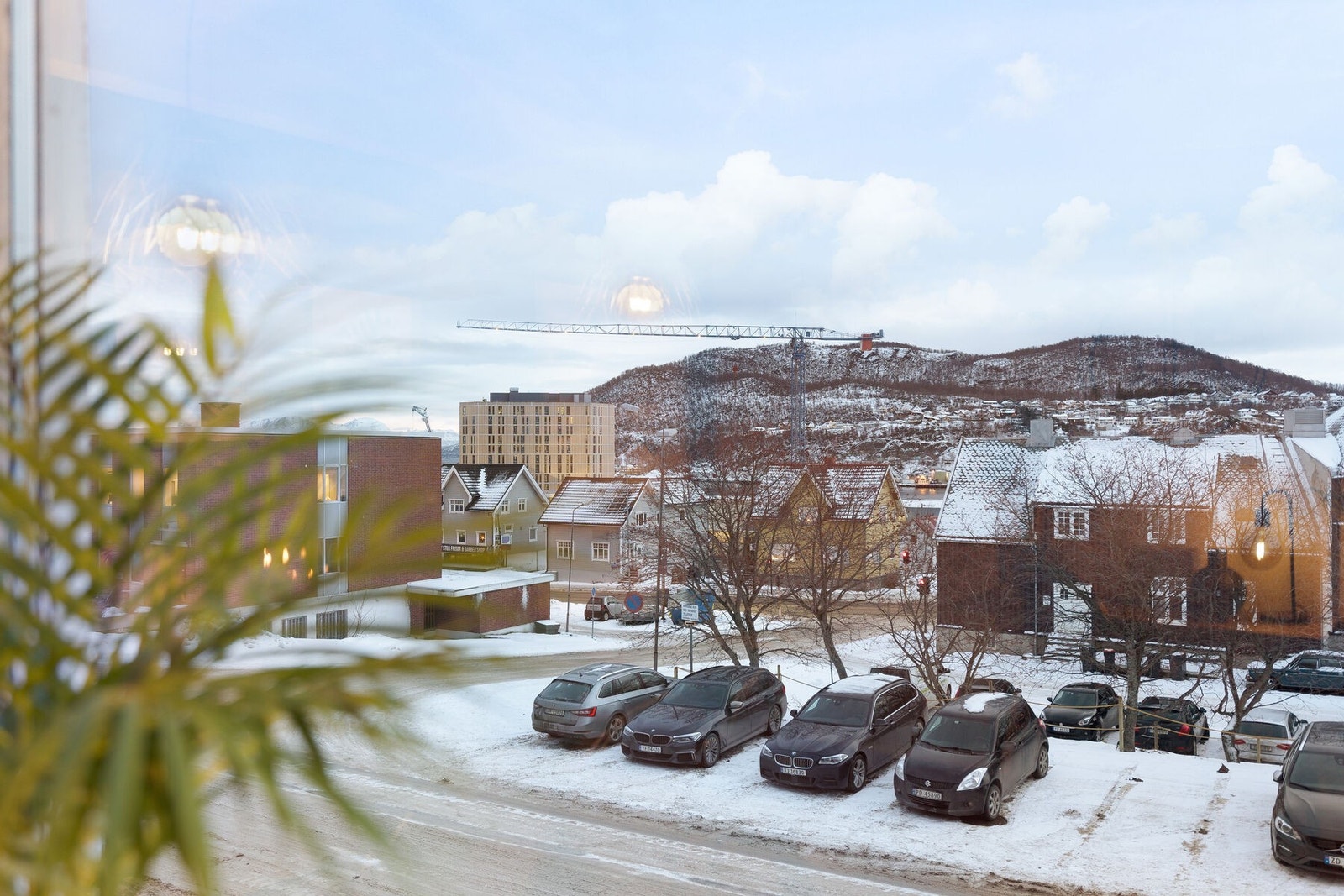 - Urban og fin utsikt mot nyhotellet og Gangsås - Galleribilde