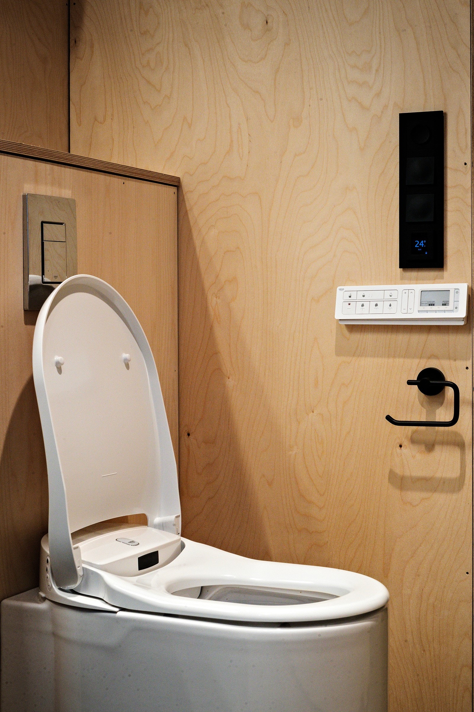 Spyletoalett fra Grohe, men dette kan også brukes som vanlig toalett Galleribilde