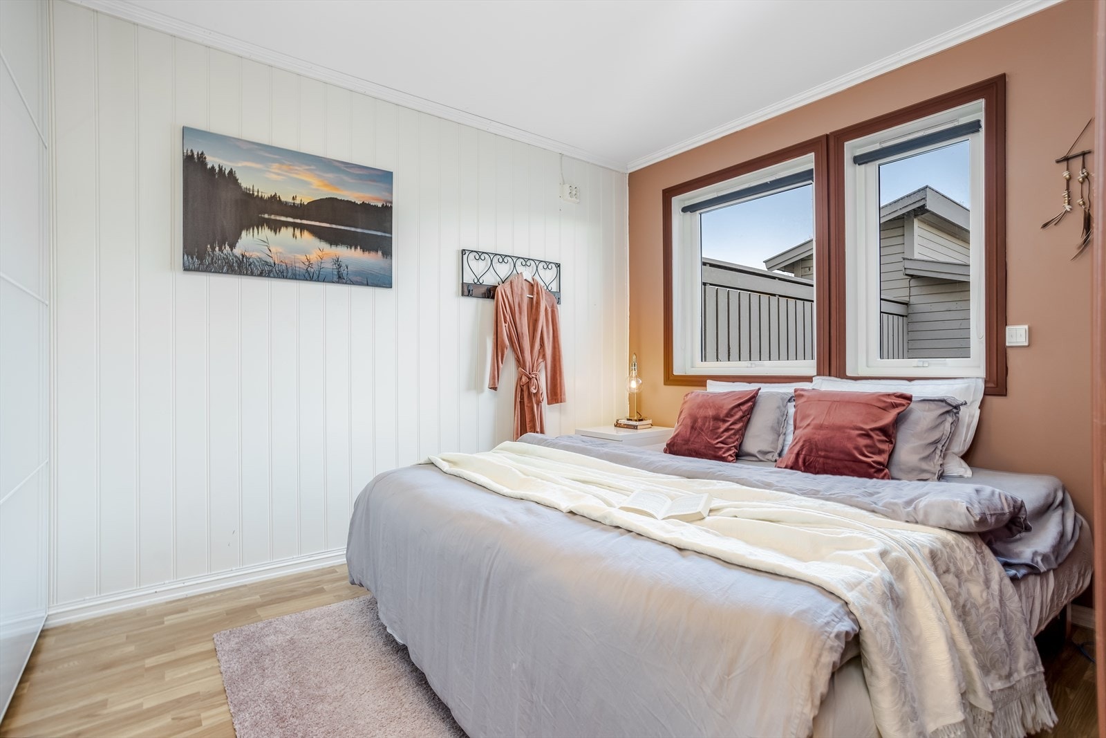 Soverom i boligens sokkeletasje Galleribilde