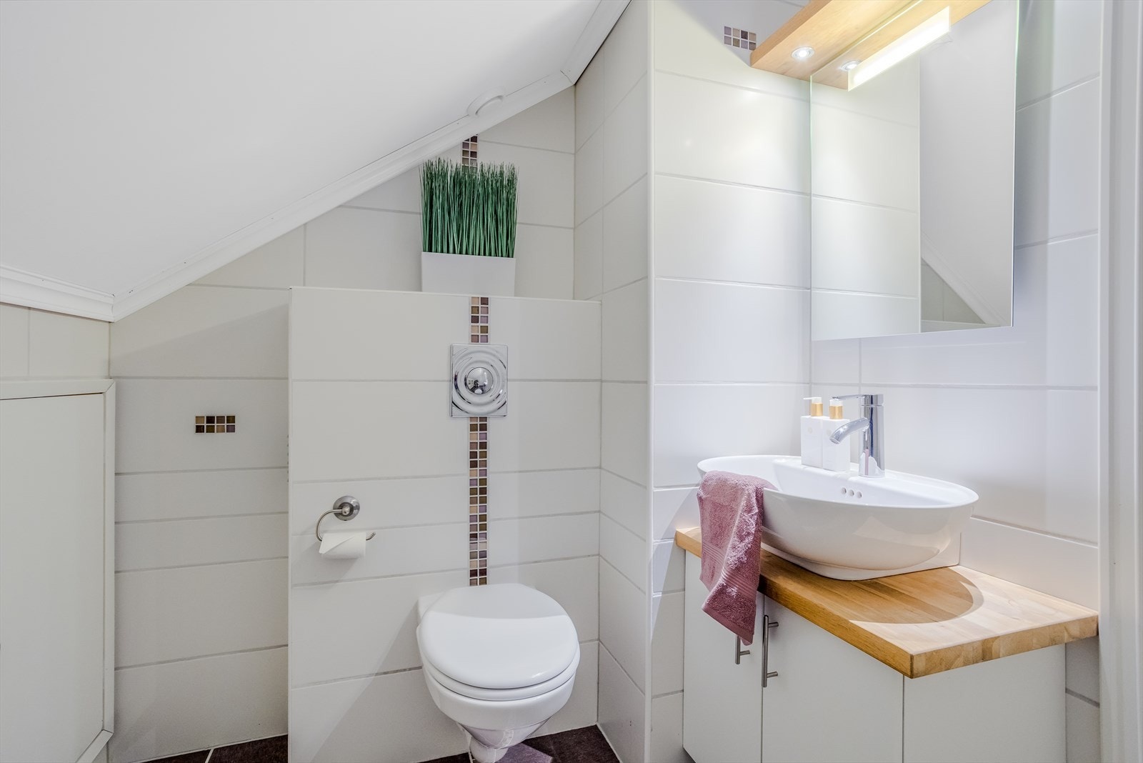 WC loftsetasje Galleribilde