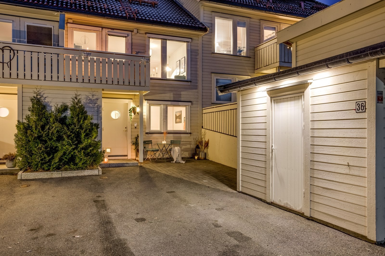 Boligen om kvelden Galleribilde