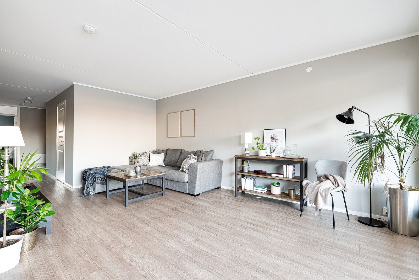 Boligen ble vesentlig oppusset av forrige eier i 2013. Nytt bad i 2015, samt nymalte overflater i 2020 Galleribilde