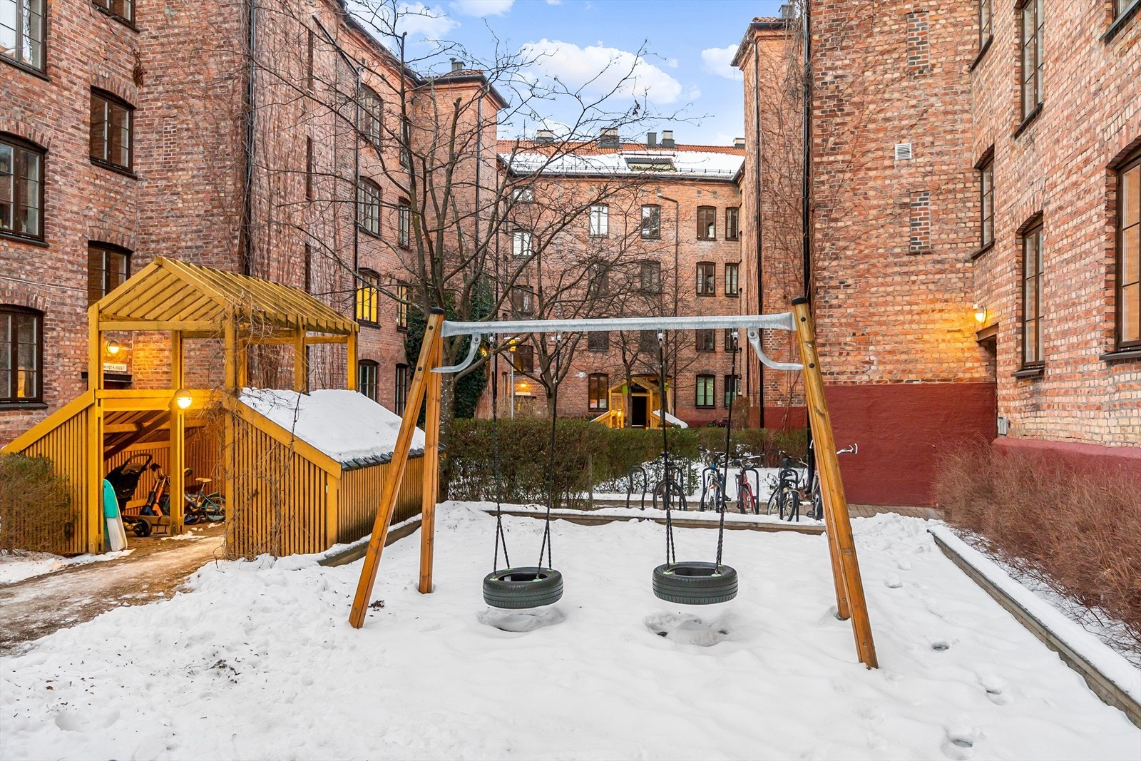 Her er det lekeplass for barn Galleribilde