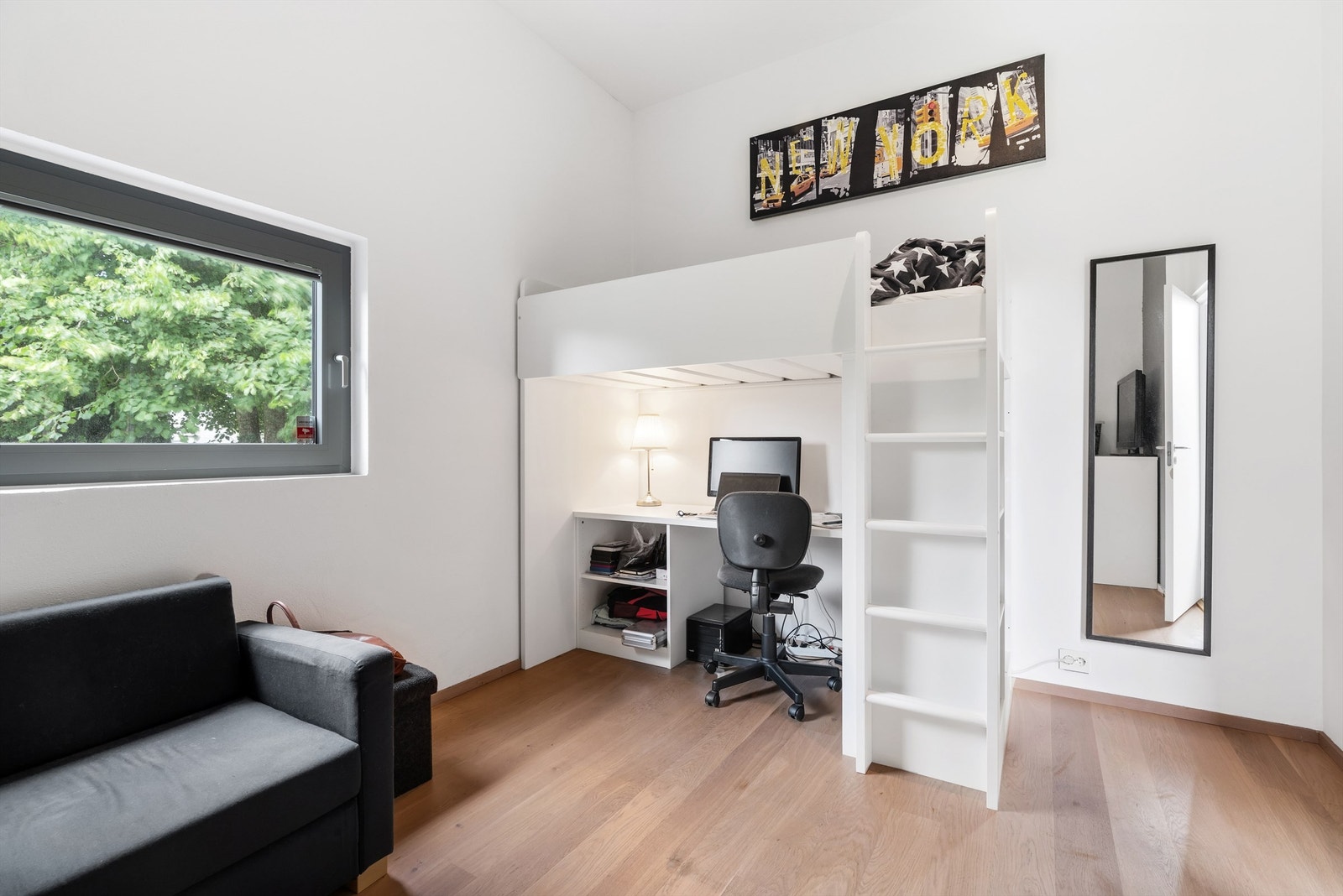 Soverom 2 i 1. etasje Galleribilde