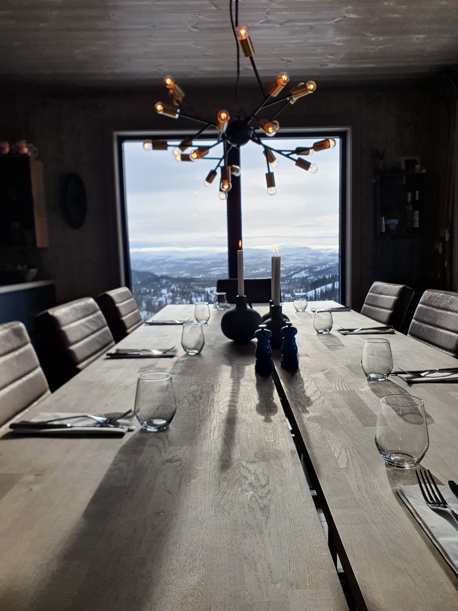 Spiseplass fra annen hytte Galleribilde