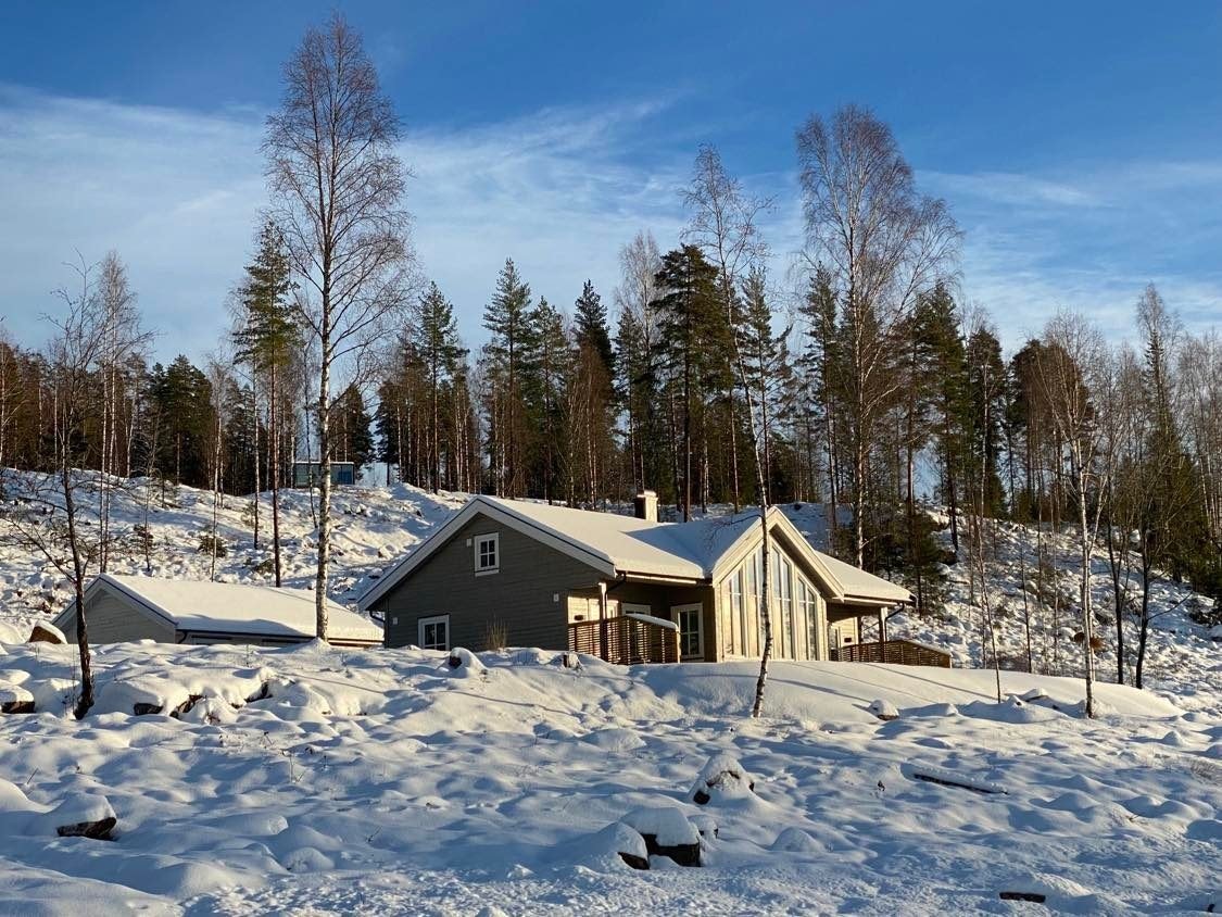 Nybygget 2021 med fantastisk beliggenhet og utsikt. Bare ett eksempel på leveranse fra Gusterud Bygg. Galleribilde