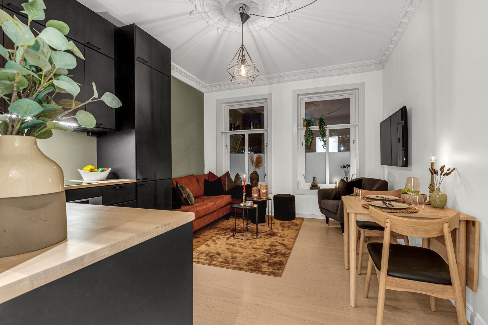 Velkommen til Sofienberggata 29B - en luftig og lekker 3-roms på beste Grünerløkka. Galleribilde