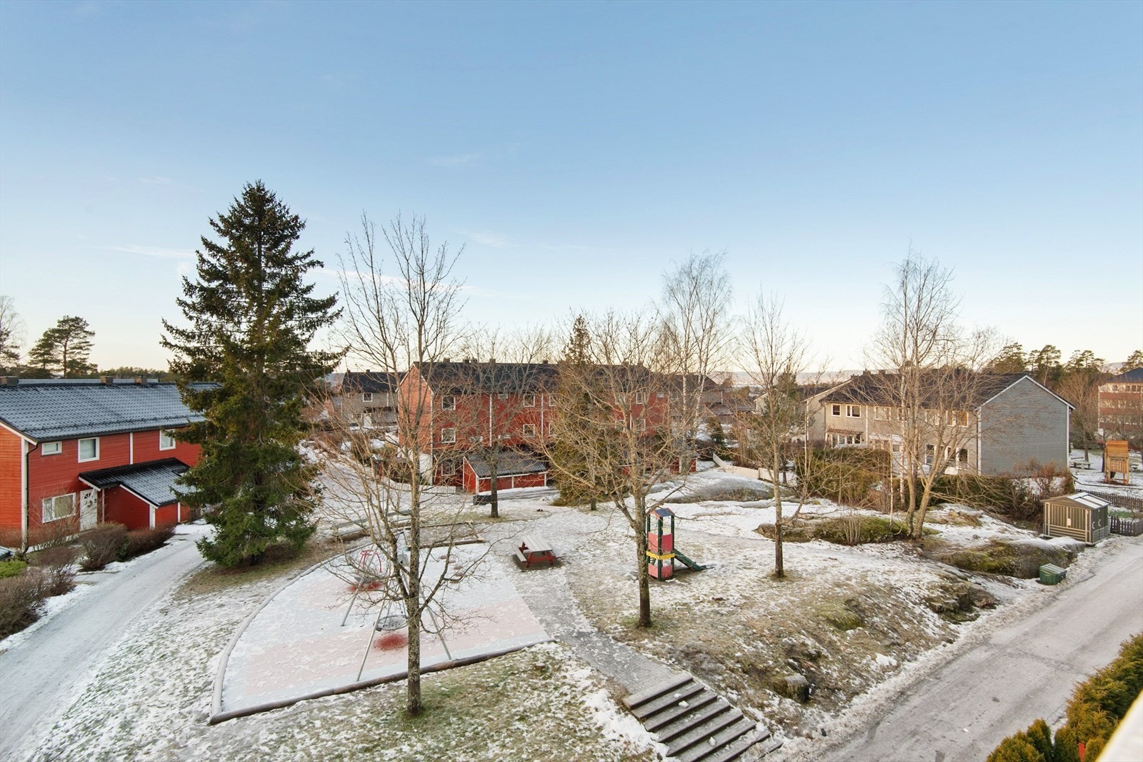 Fin Utsikt fra den Vest-vendte balkongen. Galleribilde