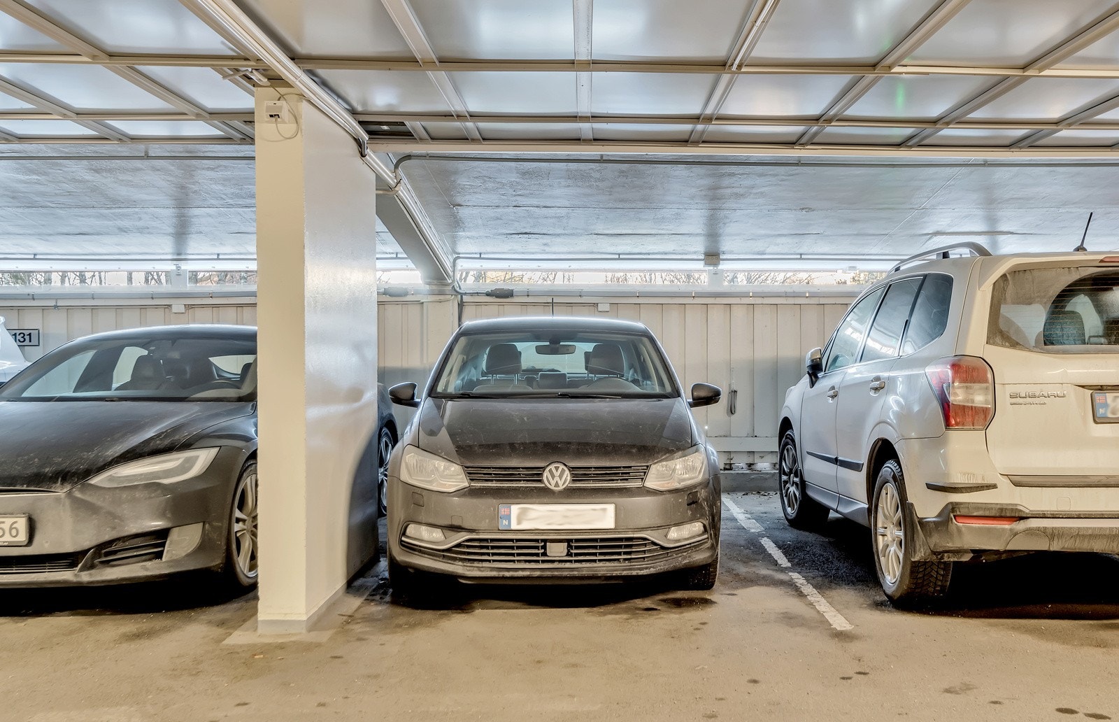 Garasjeplass medfølger. Galleribilde