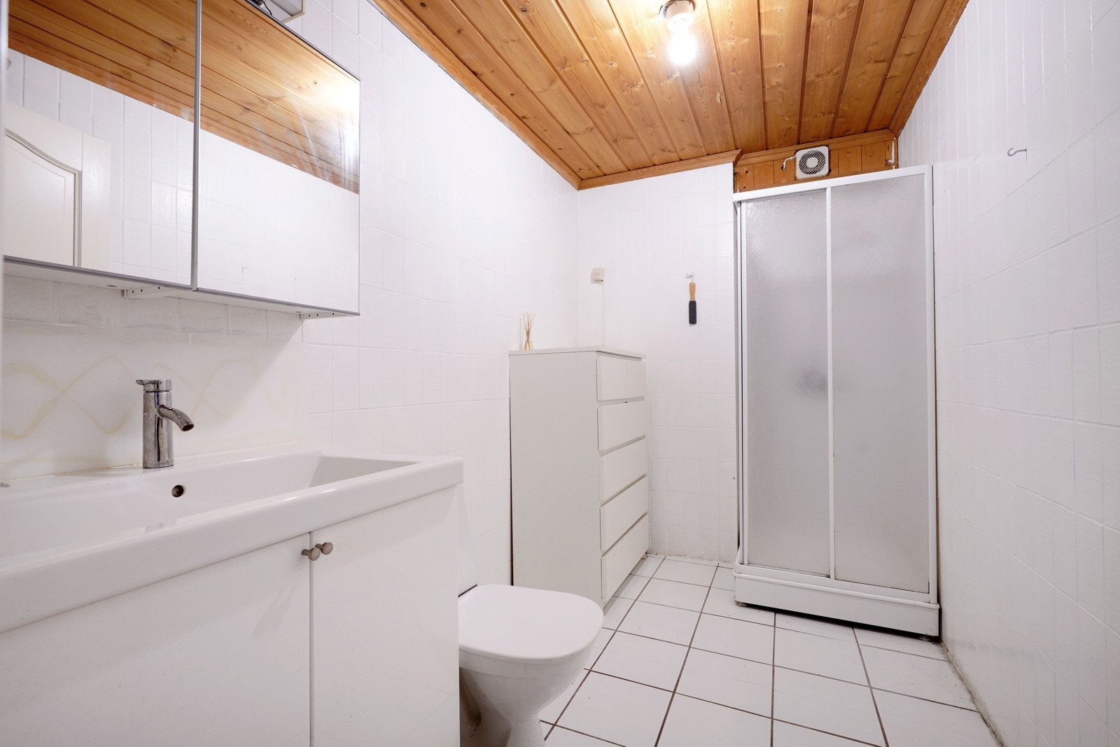 Bad i hybel Galleribilde