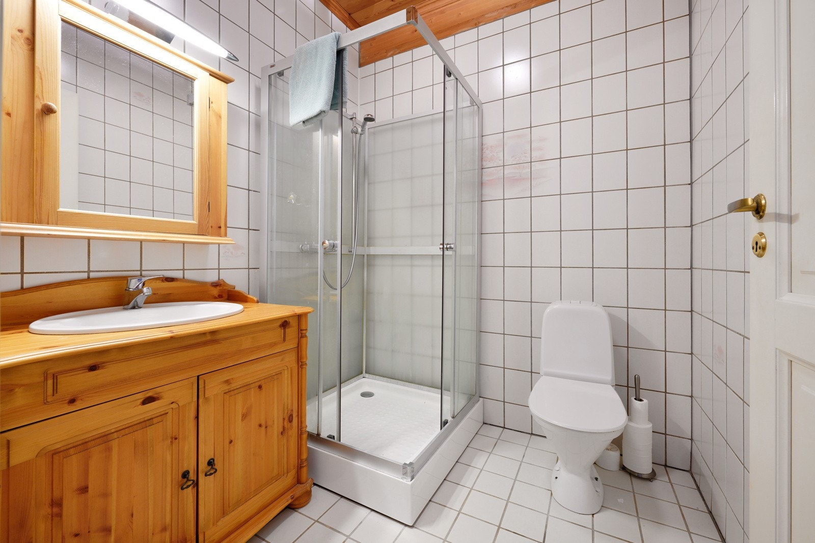 Bad i tilknytning til hovedsoverom Galleribilde