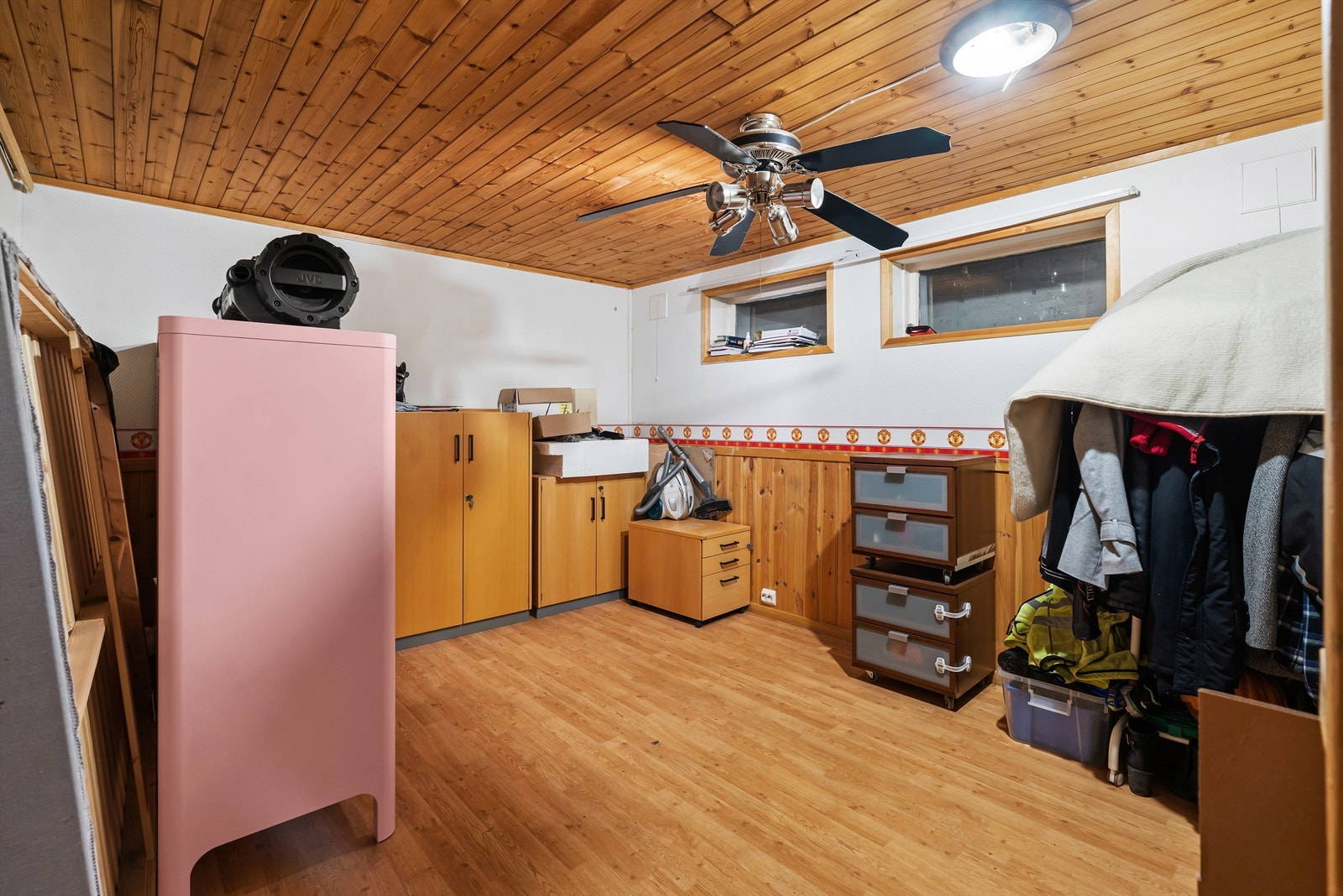 Rom i kjeller Galleribilde