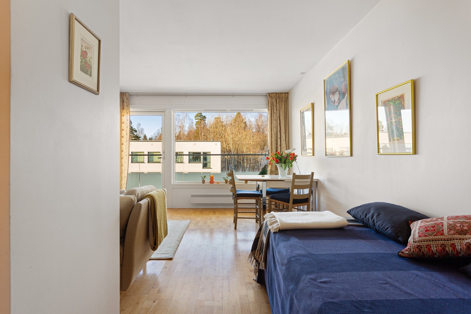 Fasade pusset opp i 2020 inkl balkonger og nye vinduer Galleribilde