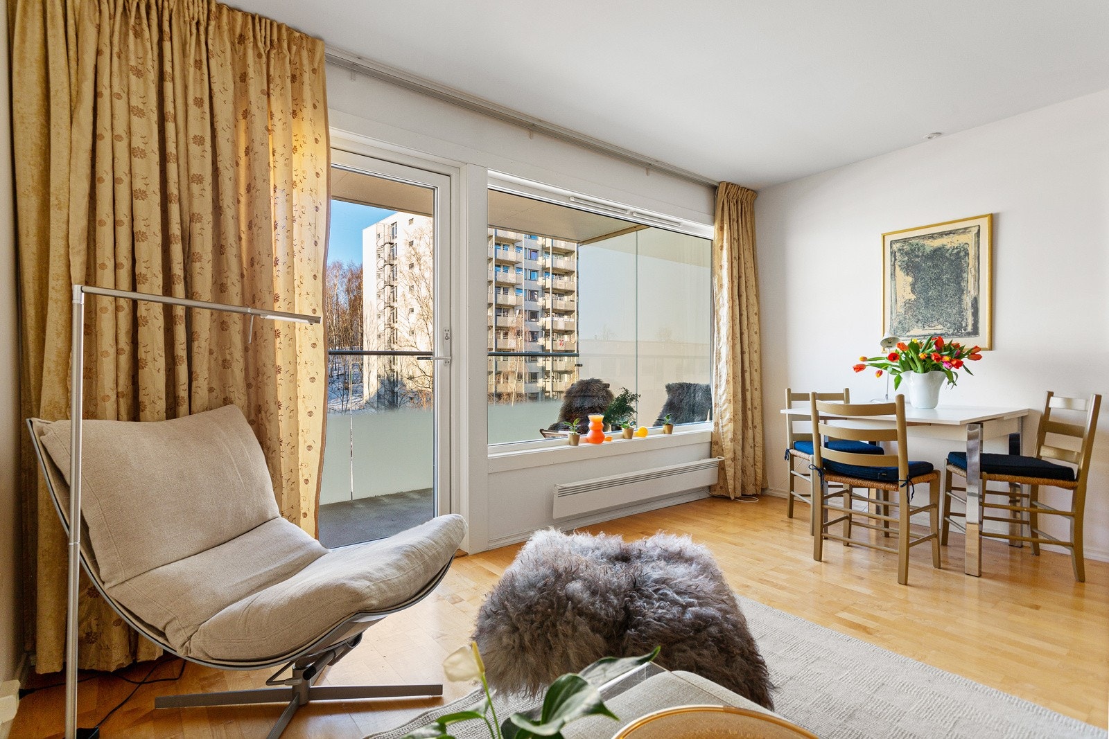 Felleskostnader inkl TV, internett, varmtvann, utgifter andel fellesgjeld Galleribilde