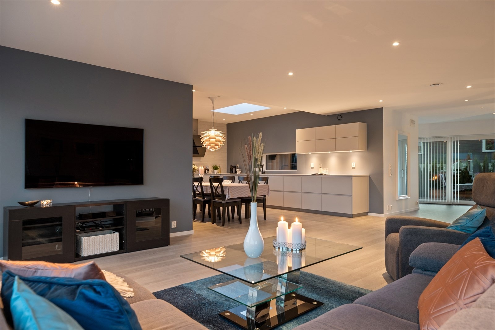 God plass til ulike sittegrupper Galleribilde