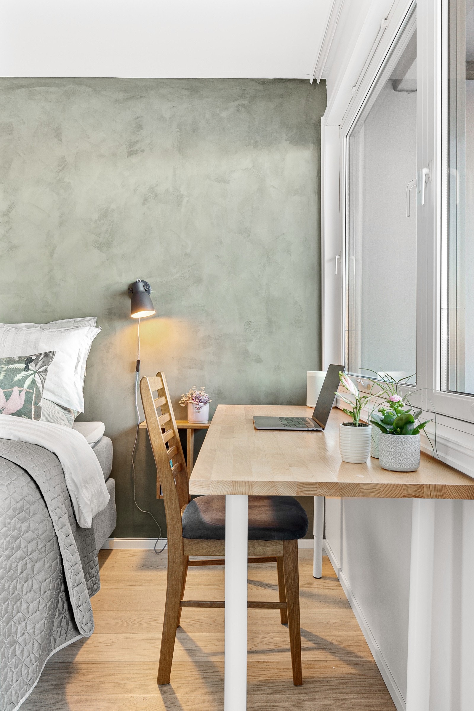 På soverommet er det også plass til kontor-/skrivepult. Galleribilde