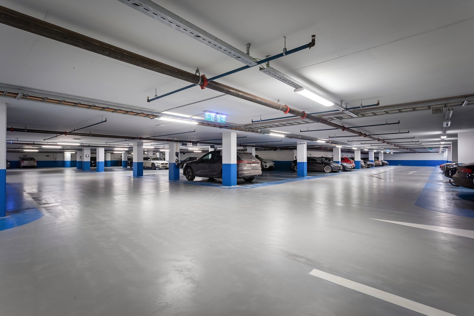 Mulighet for kjøp av selgers garasjeplass i Barcode Basement med heis rett ned Galleribilde