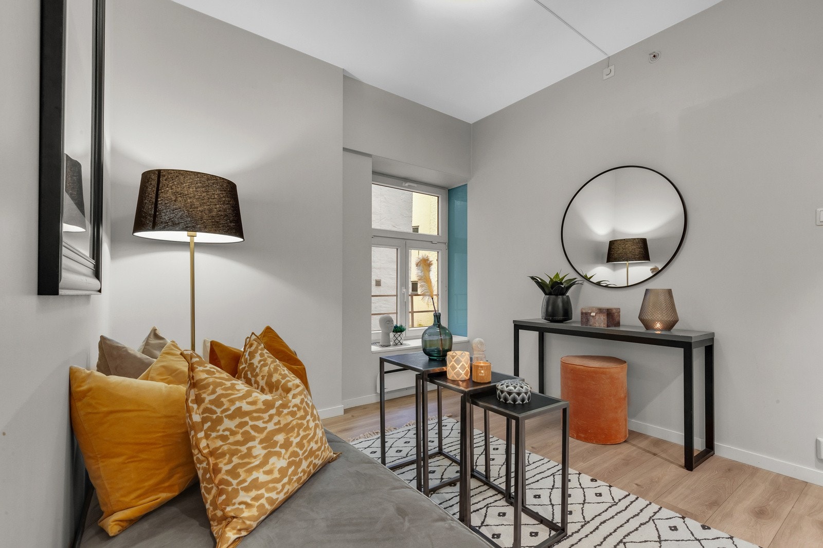 Under oppussingen ble det lagt et nytt laminatgulv, listverk og malte overflater i tidløse farger. Galleribilde