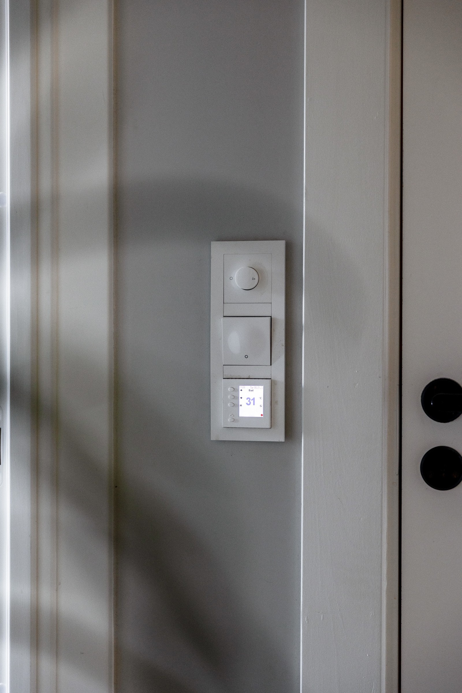 Badet har gulvvarme og downlights i tak. Galleribilde