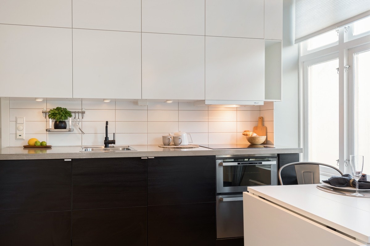 Pent kjøkken fra 2015 god skapplass. Kombinert ovn/oppvaskmaskin fra 2018 Galleribilde