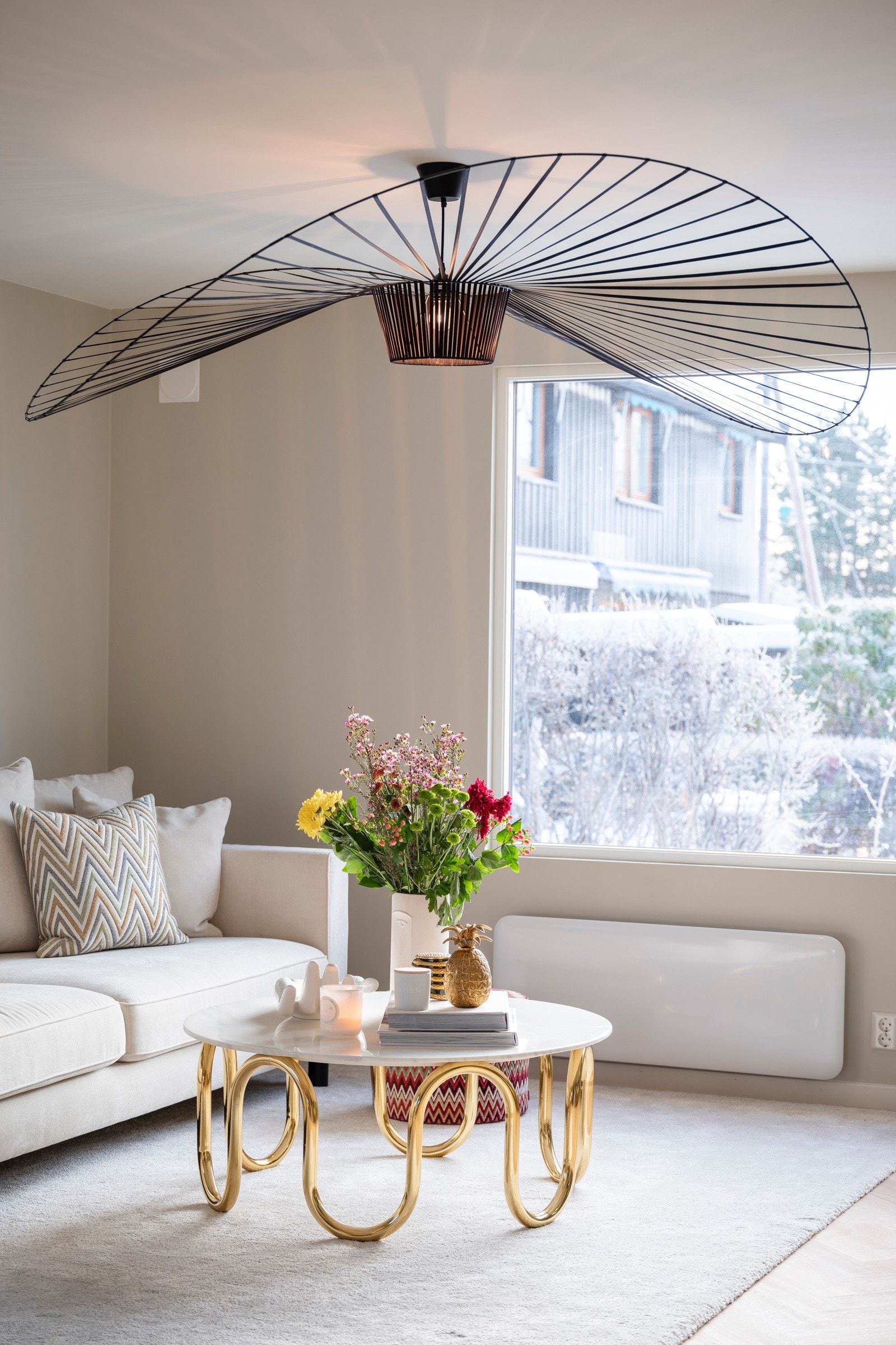 I tillegg til innvendig oppussing er det også skiftet vinduer og lagt ny markterrasse m.m. Galleribilde