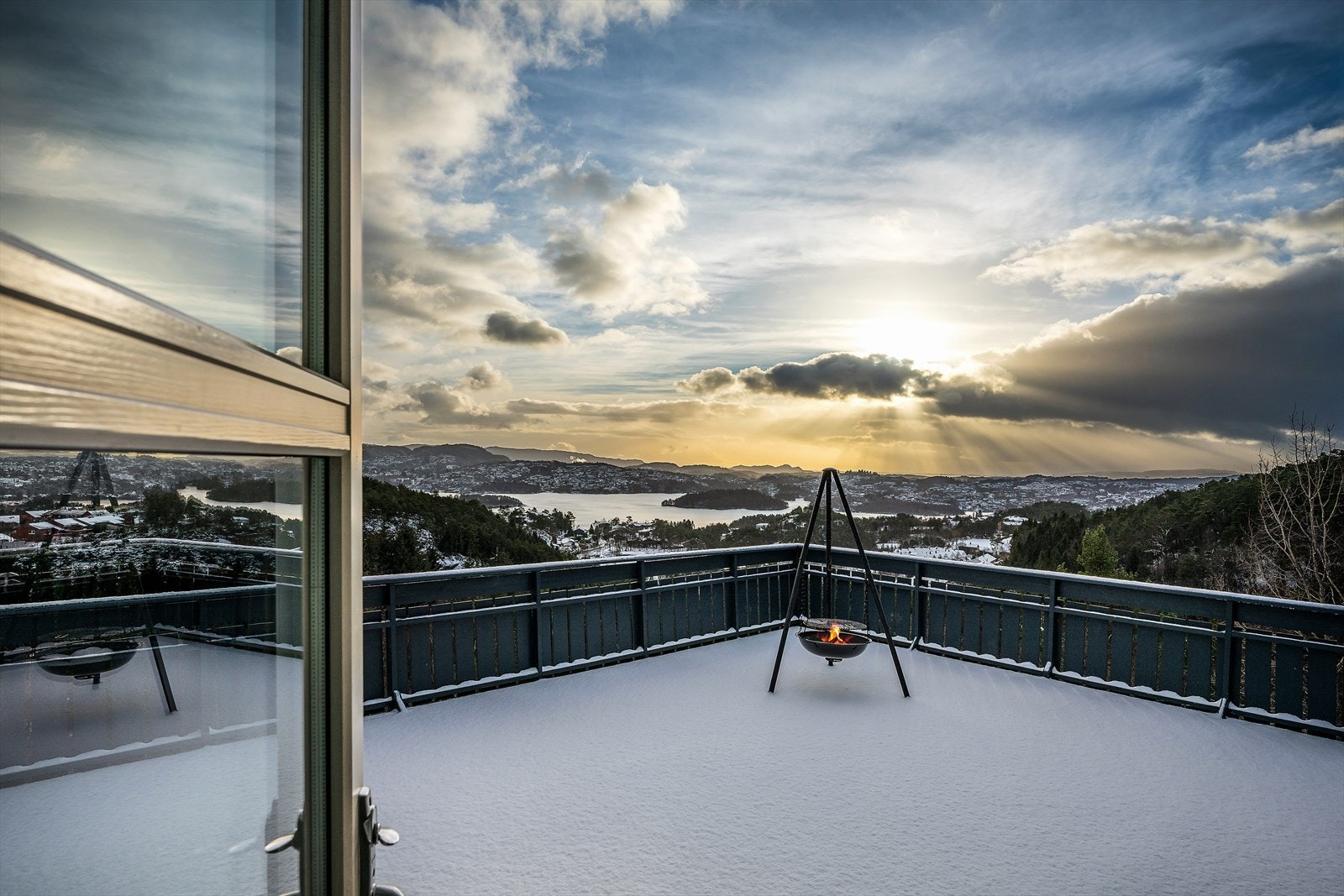 - Solrik og flott uteplass - Galleribilde