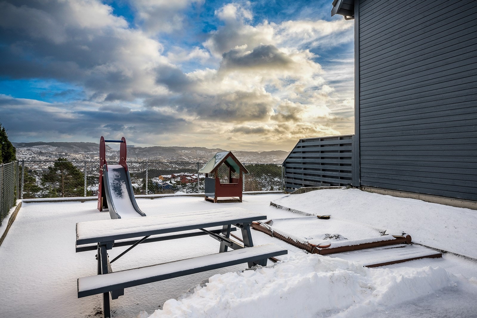 - Lekeplass for de minste - Galleribilde