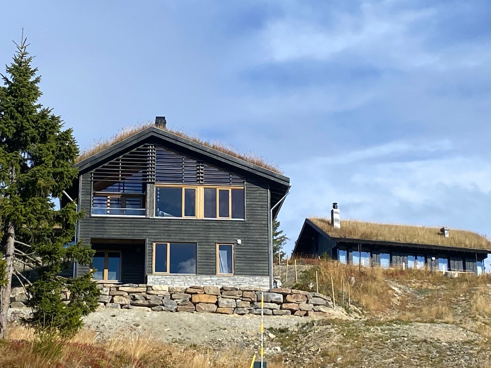 Tinde hytte i front, forrige modell Galleribilde