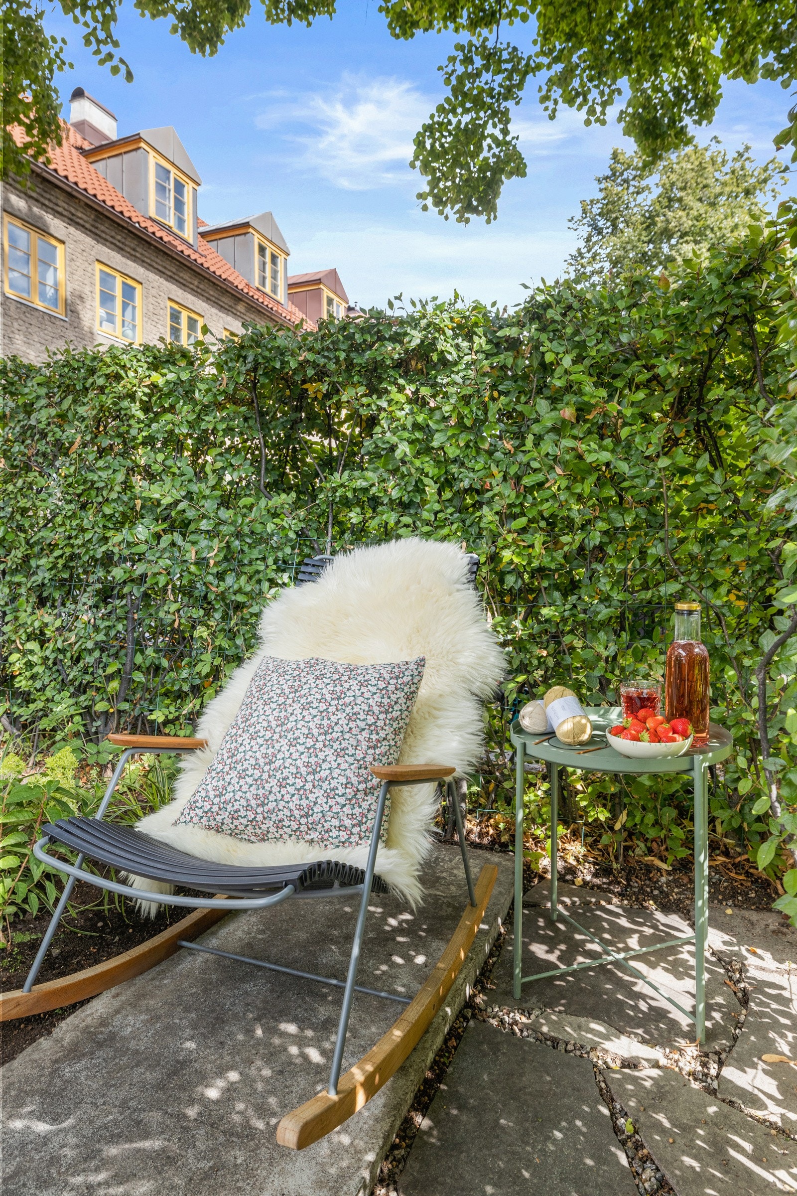 Nyt store deler av året ute i denne fantastiske hagen! Galleribilde