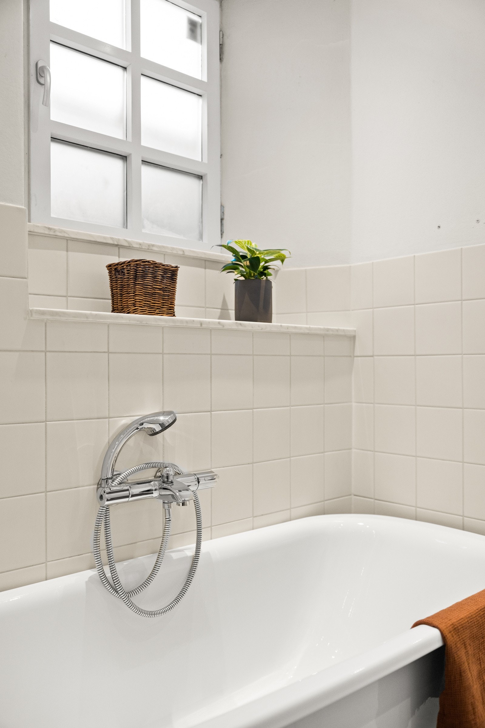 Da badet ble pusset opp i 2011 ble det lagt vekt på å utnytte plassen maksimalt med tanke på daglig bruk og velvære. Galleribilde