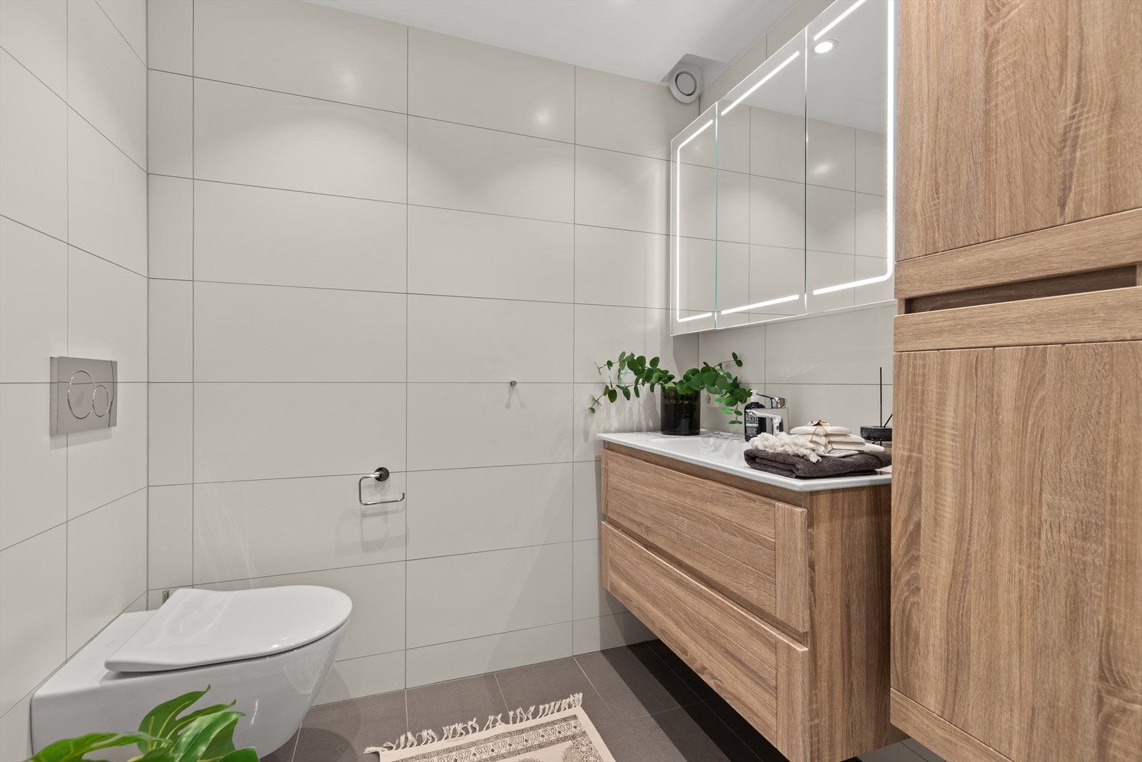 Delikat og innbydende baderom fra 2020. Galleribilde