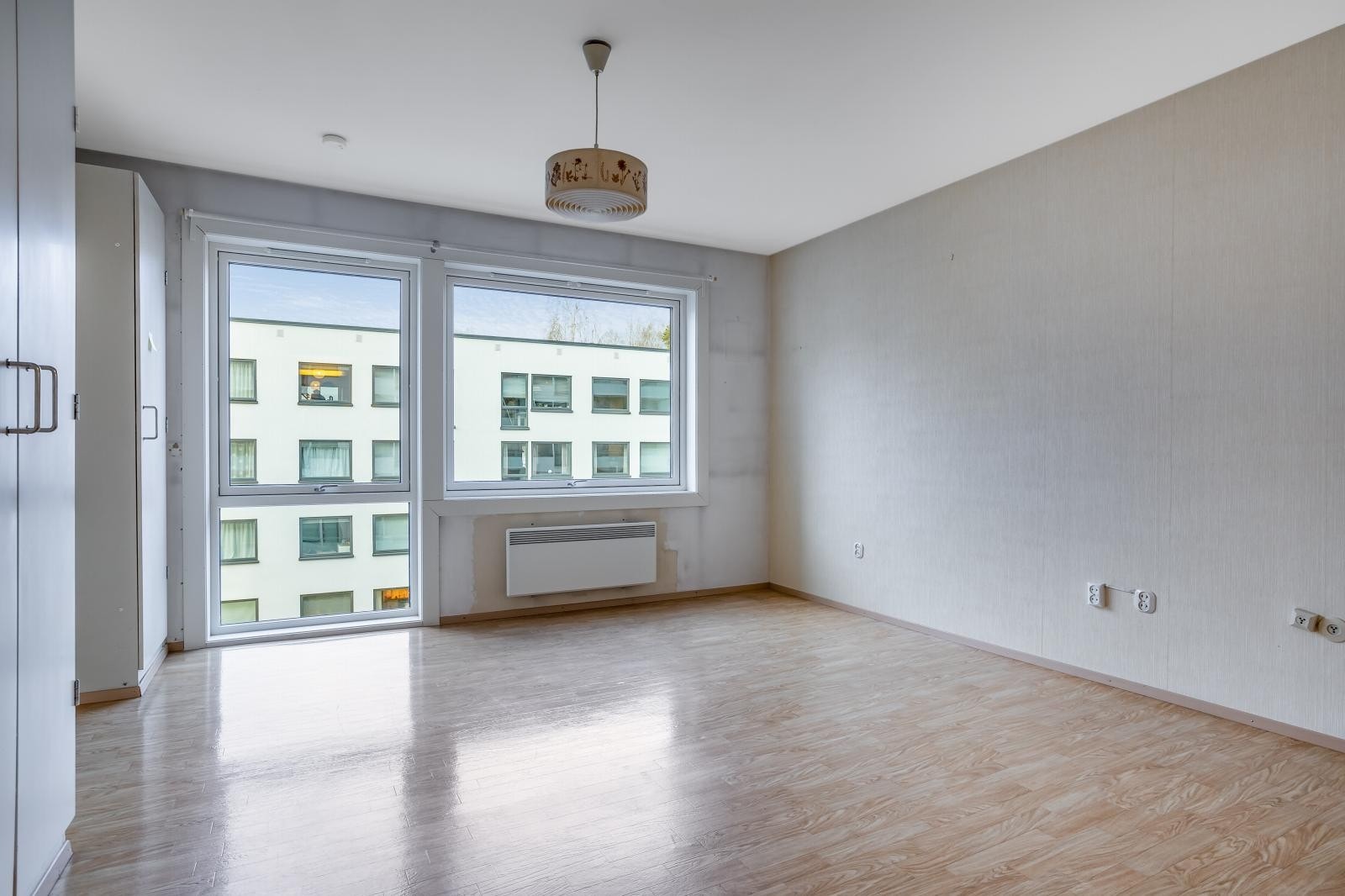 Mulighet for å sette å også sette opp et soverom i stuen - se alternativ planskisse. Galleribilde