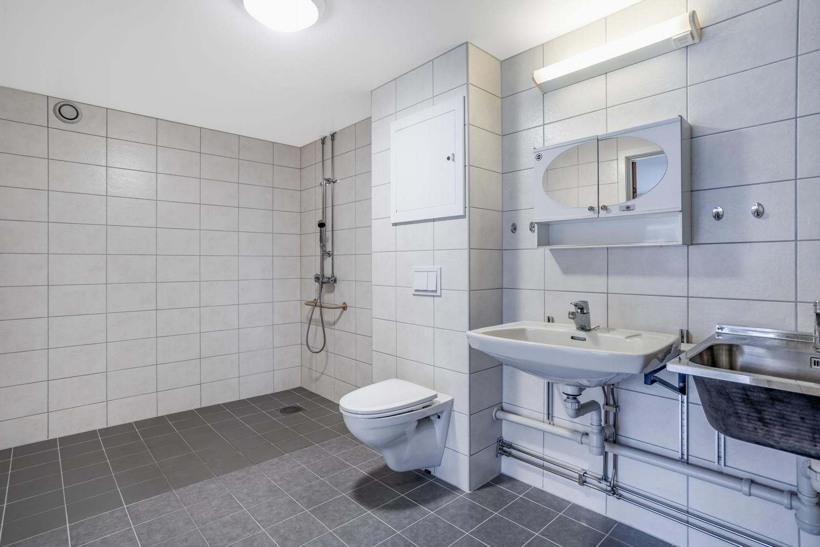 Nytt bad fra 2017 i regi av borettslaget. Galleribilde