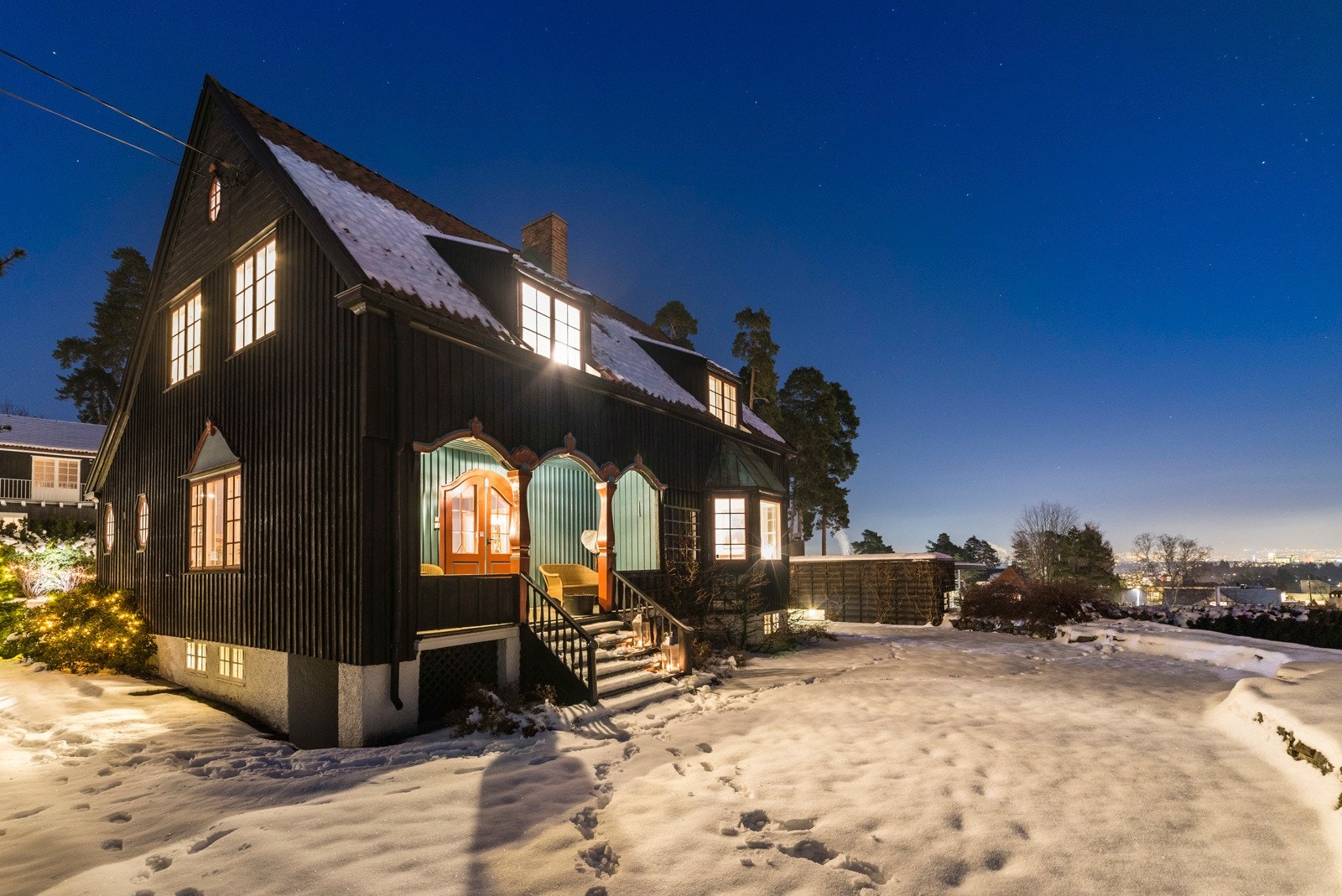 Kveldsbilde fra fasaden mot sydvest Galleribilde