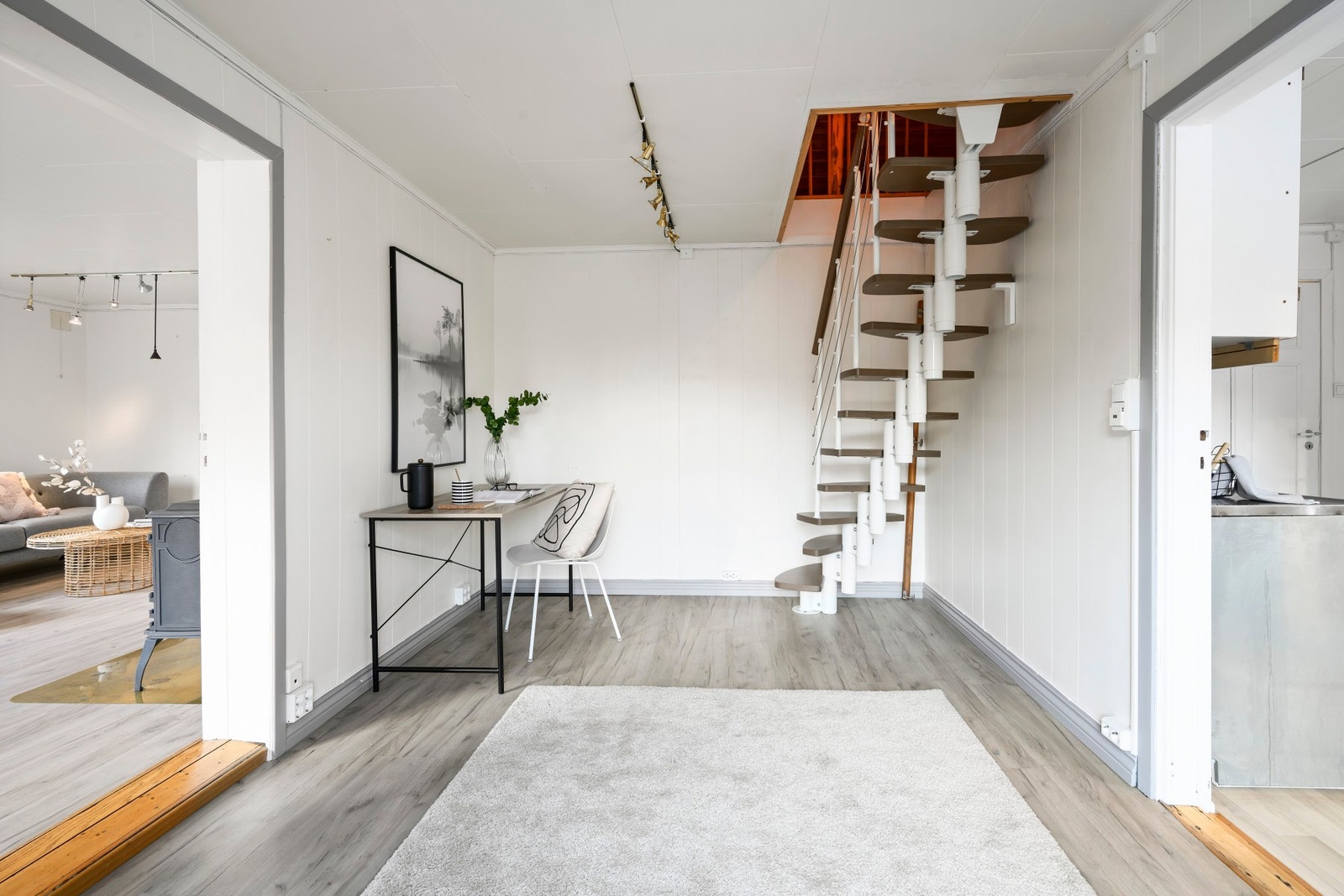 Spisestue/trapperom. Galleribilde