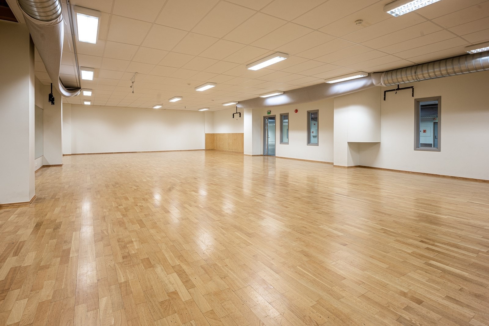 De ledige lokalene ligger i 2 etg. Galleribilde