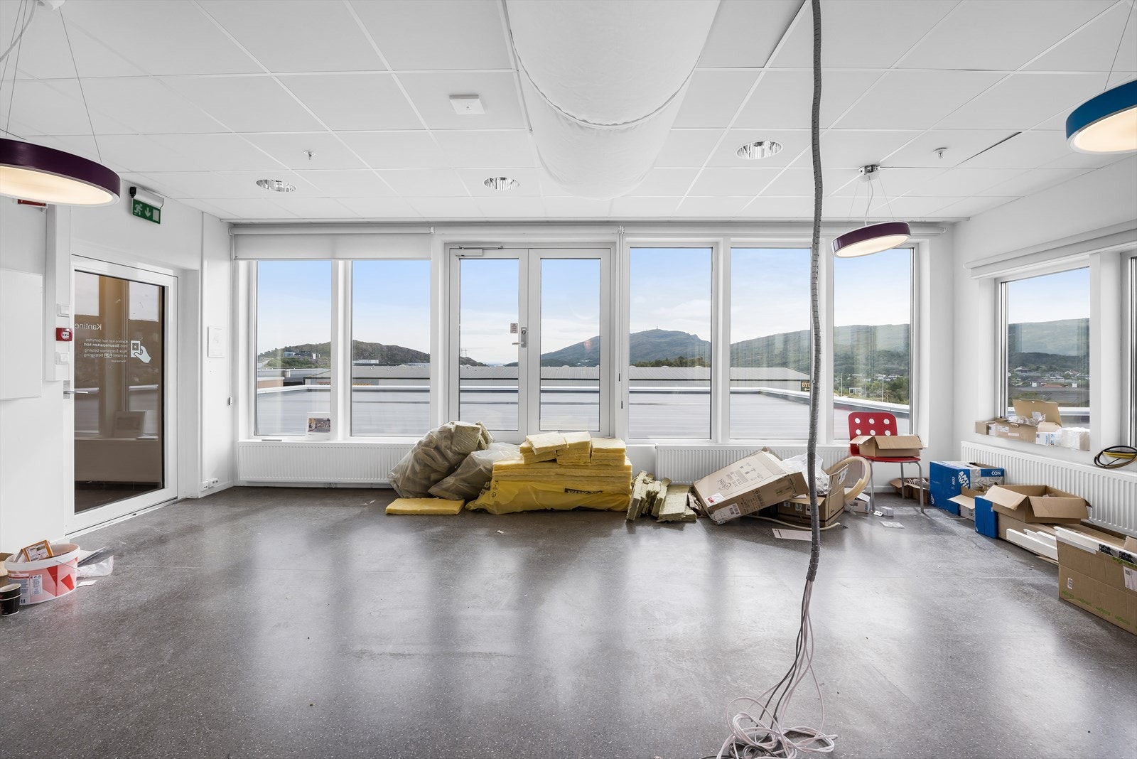 Uinnredet lokale i toppetasjen Galleribilde
