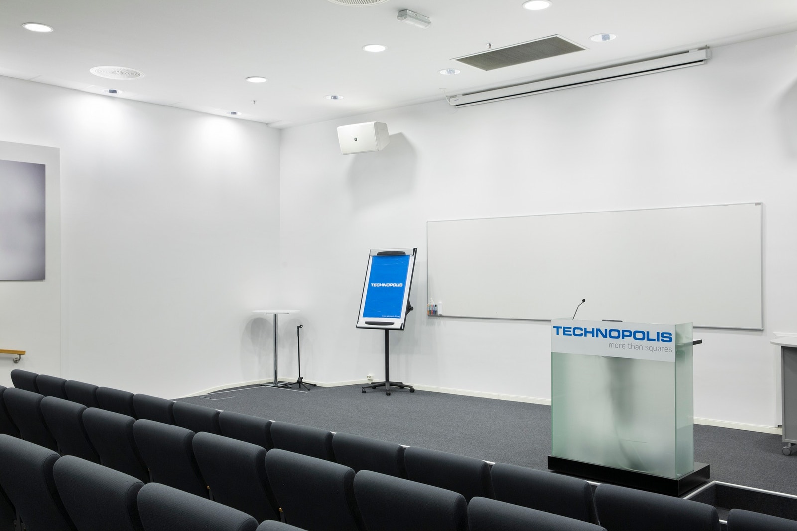 Sophus Lie Auditoriumet, kapasitet til 146 personer Galleribilde