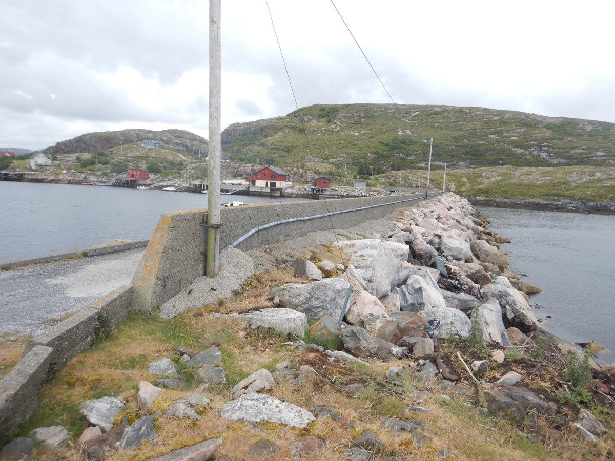 Moloanlegg / fiskerihavn: Yttervågen i Osen kommune Galleribilde