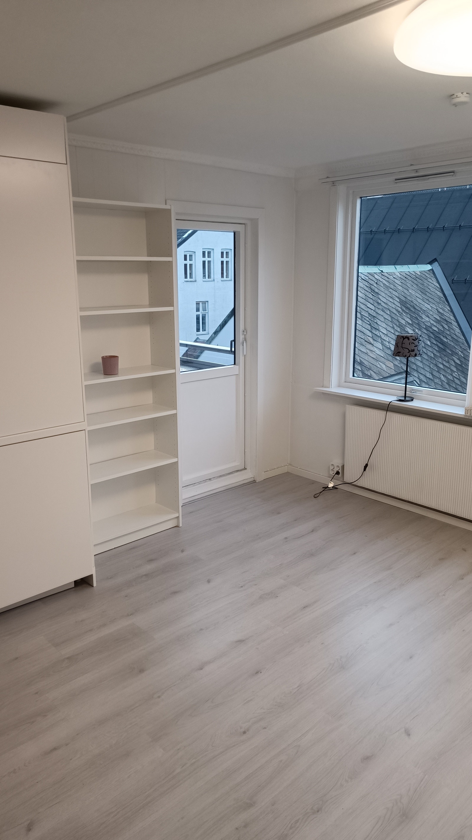 Stue mot veranda og soverom Galleribilde