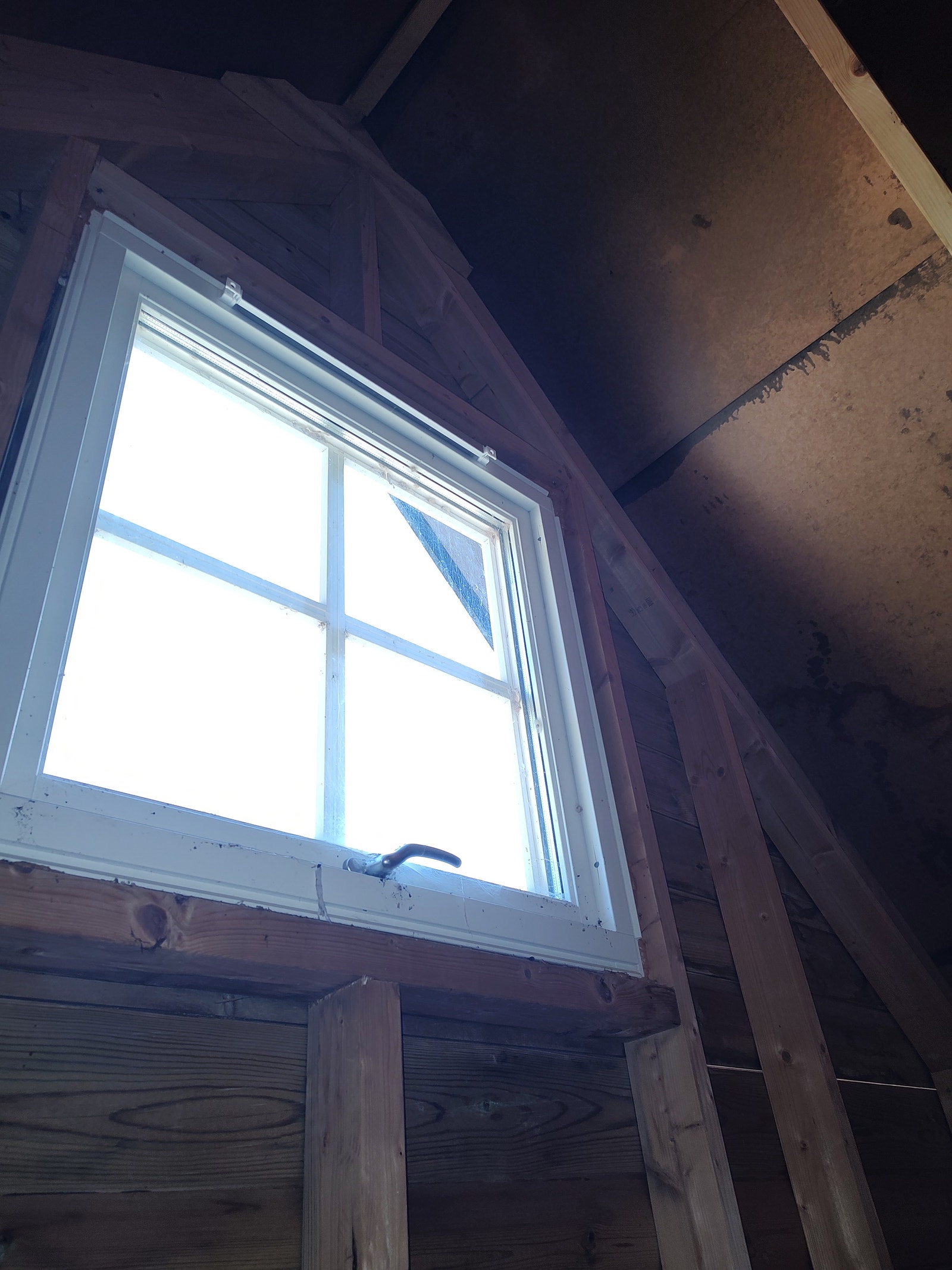 Vindu ved parkeringsplass enden Galleribilde