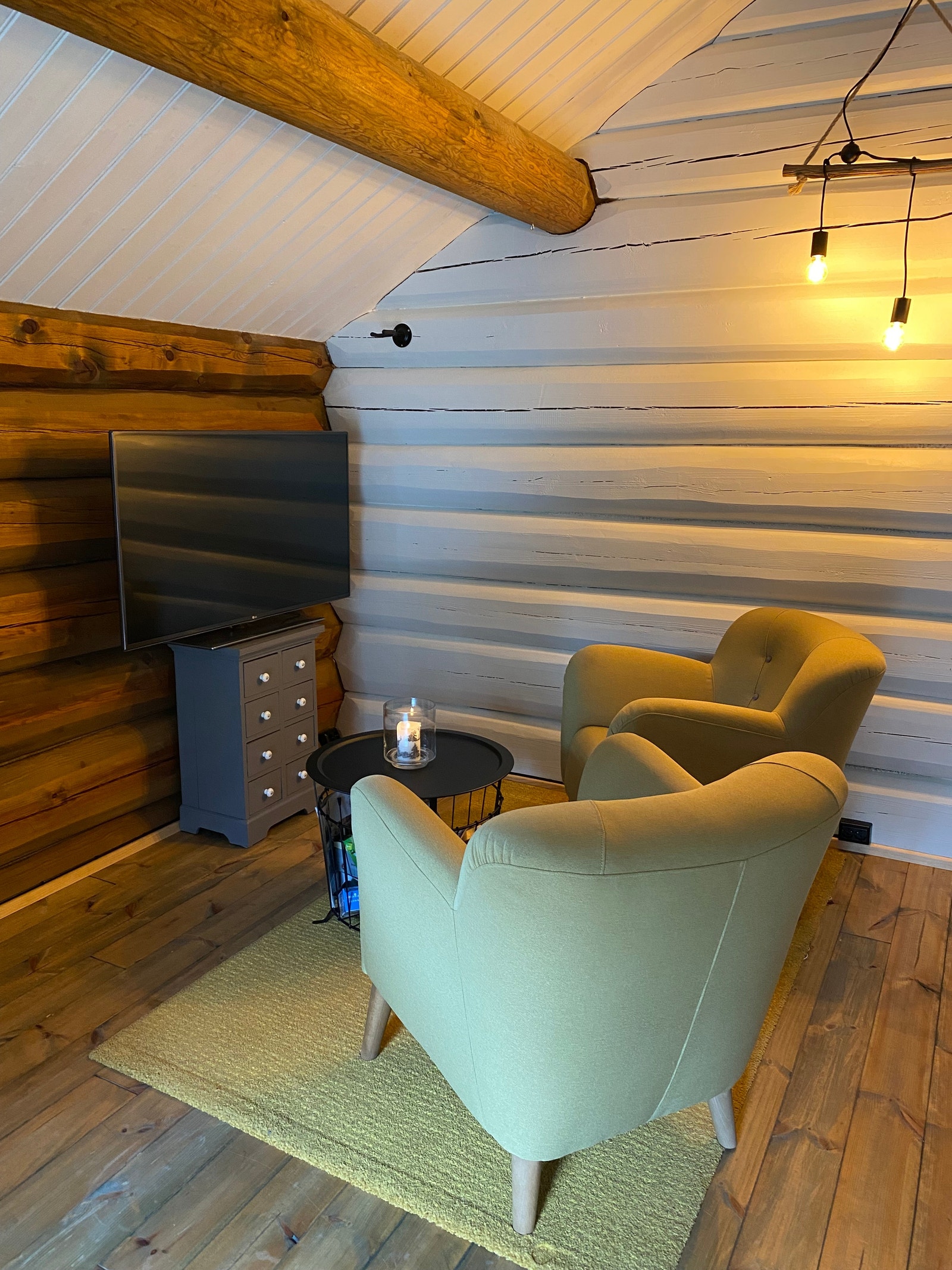 Koselig TV-krok Galleribilde