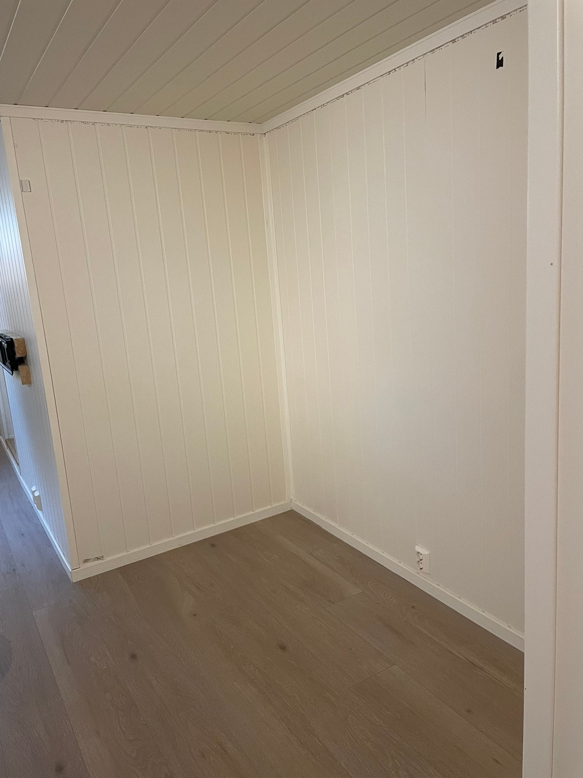 Del av stua, plass til eksempelvis spisebord Galleribilde