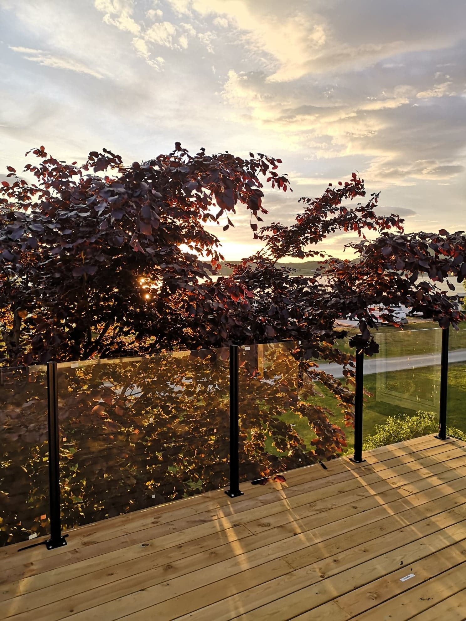 Terassen rett utenfor verandadøren Galleribilde