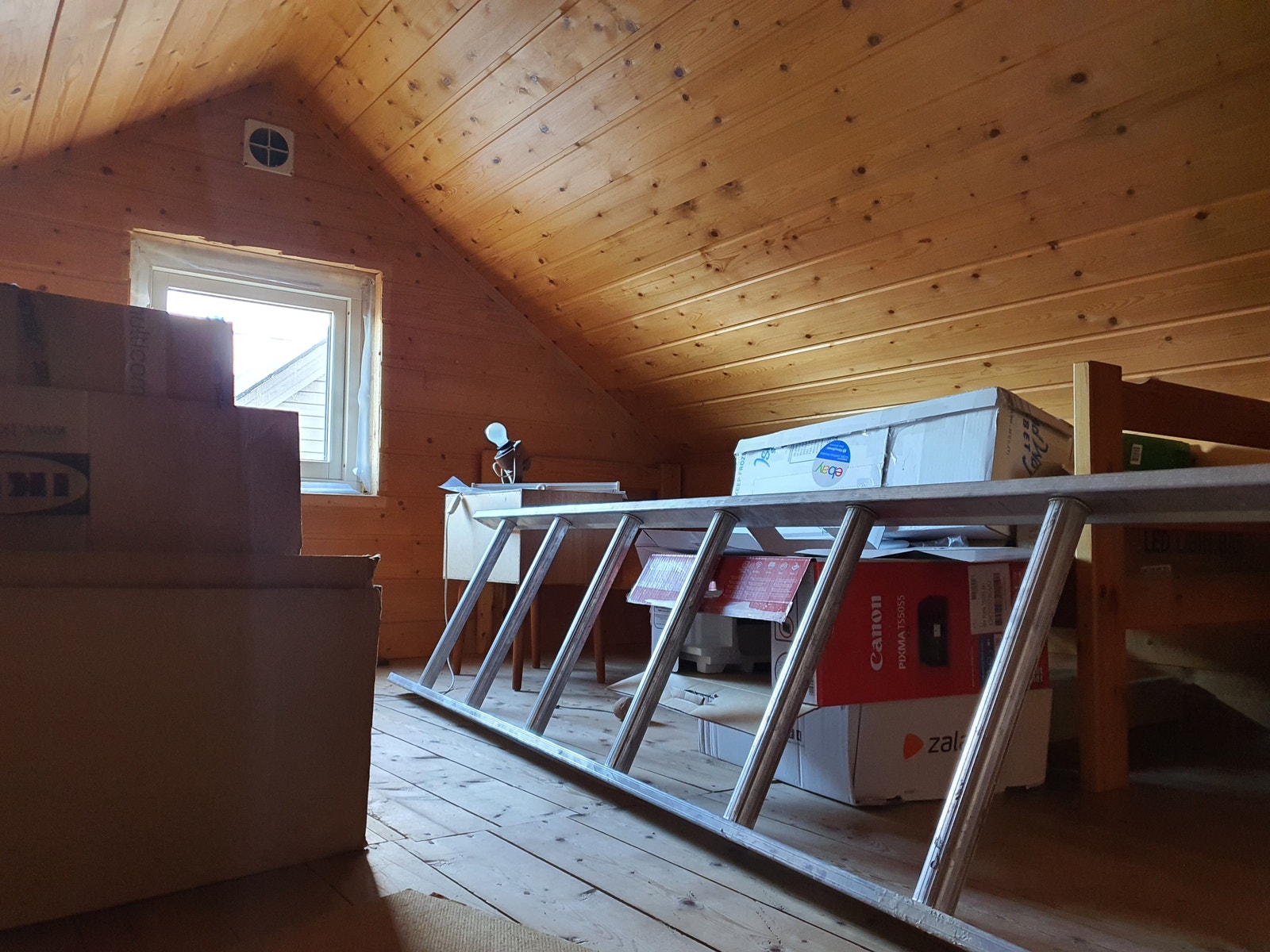 Loft med mulighet for lagring. Galleribilde