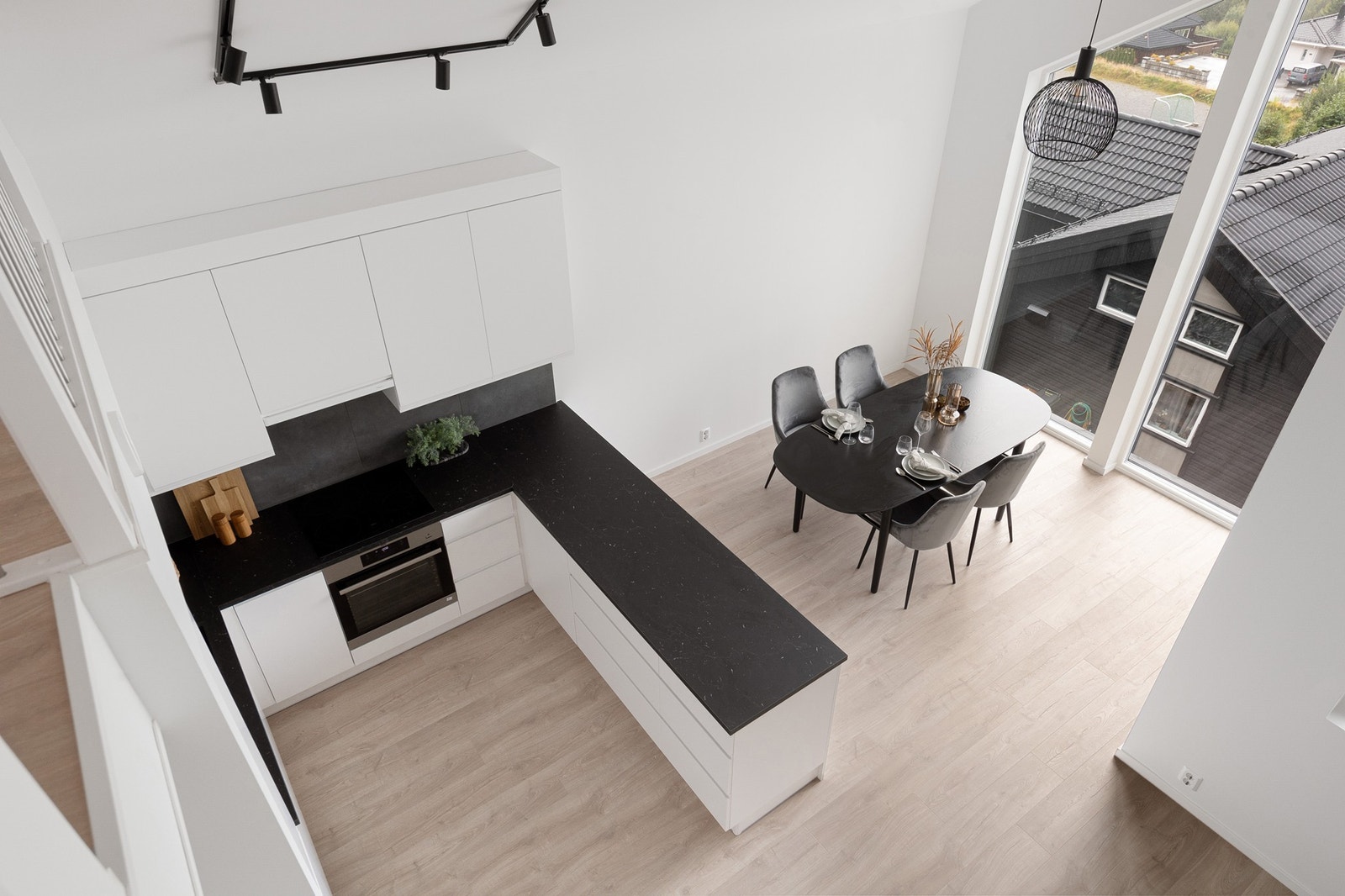 Fra hems mot kjøkken Galleribilde