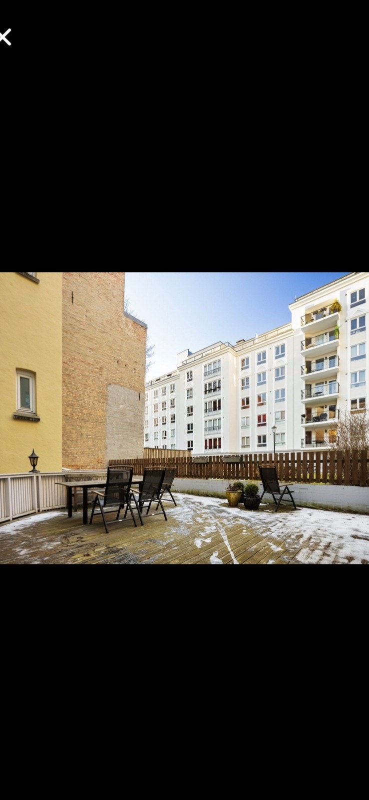 Bakgård Galleribilde