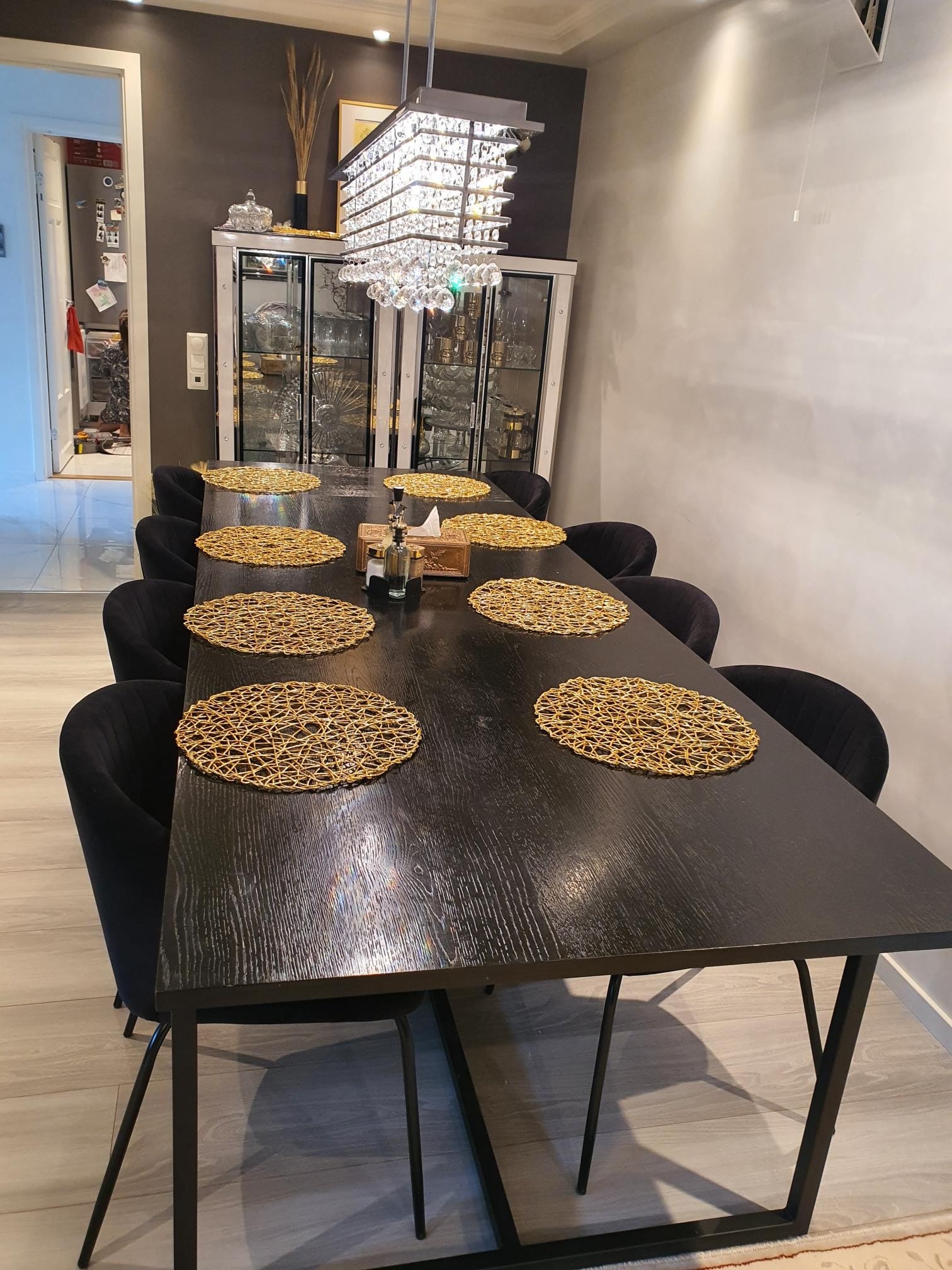 Spisestue med god sitteplass. Galleribilde