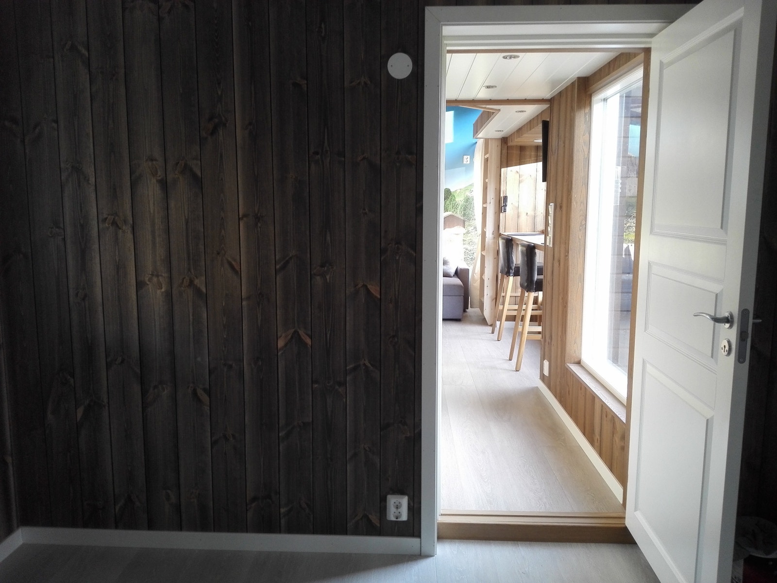 Gangen inn til kjøkken/stue Galleribilde