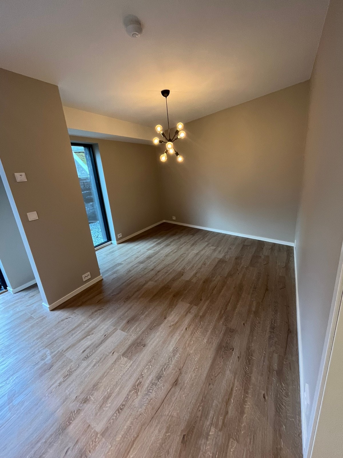 Romslig stue Galleribilde